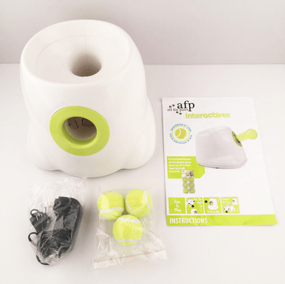 Dog pet Tennis Launcher - Timothy Lane